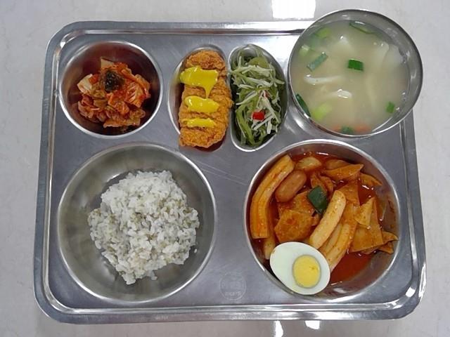 2026년 3월 12일 급식사진입니다.